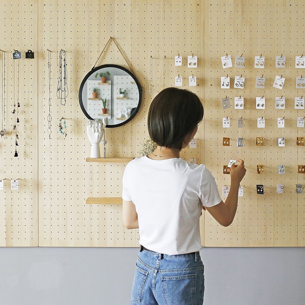 Pegboard for Convenience Boutique Snack Gondola Retail store -Morshopfitting (34)